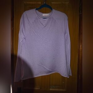 Women's Lavender Cashmere Sweater. NWOT